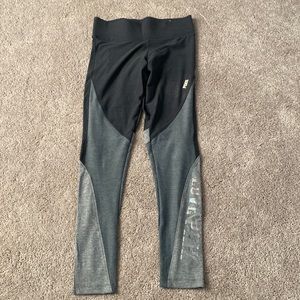 Victoria Secret Leggings Small